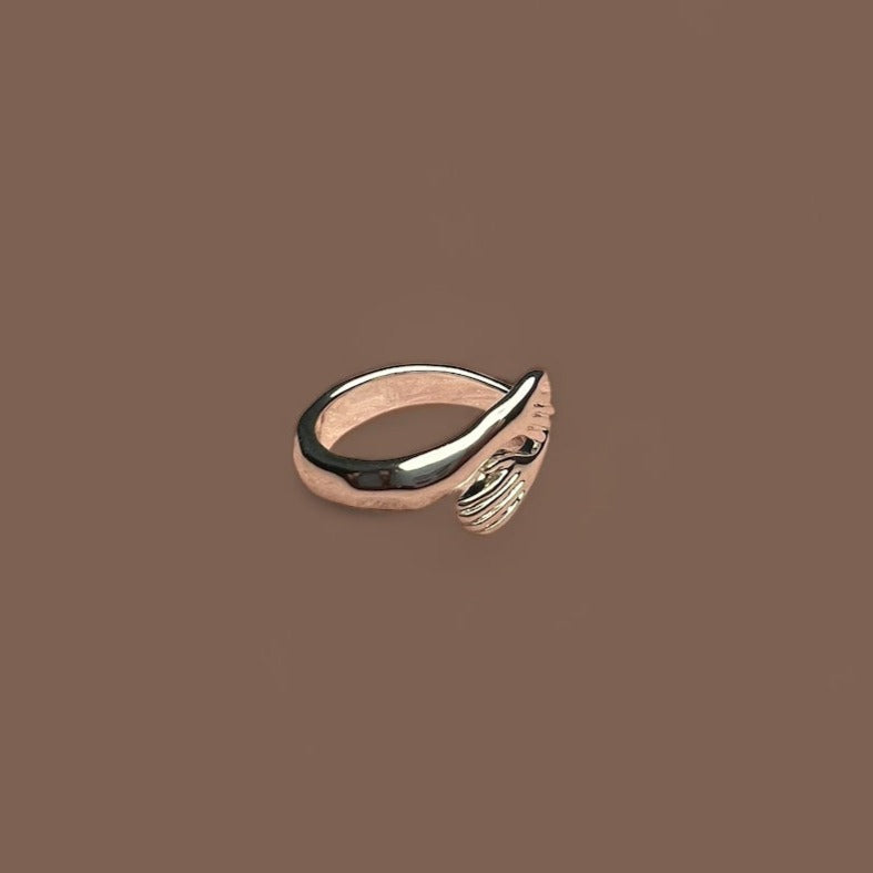 Ring 'Hands'